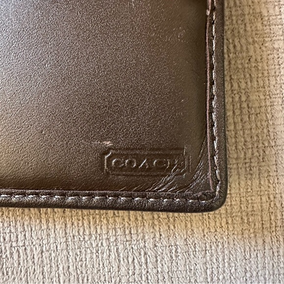 Coach Vintage Leather Canvas Brown and Tan Wallet with checkbook inside - Picture 7 of 15